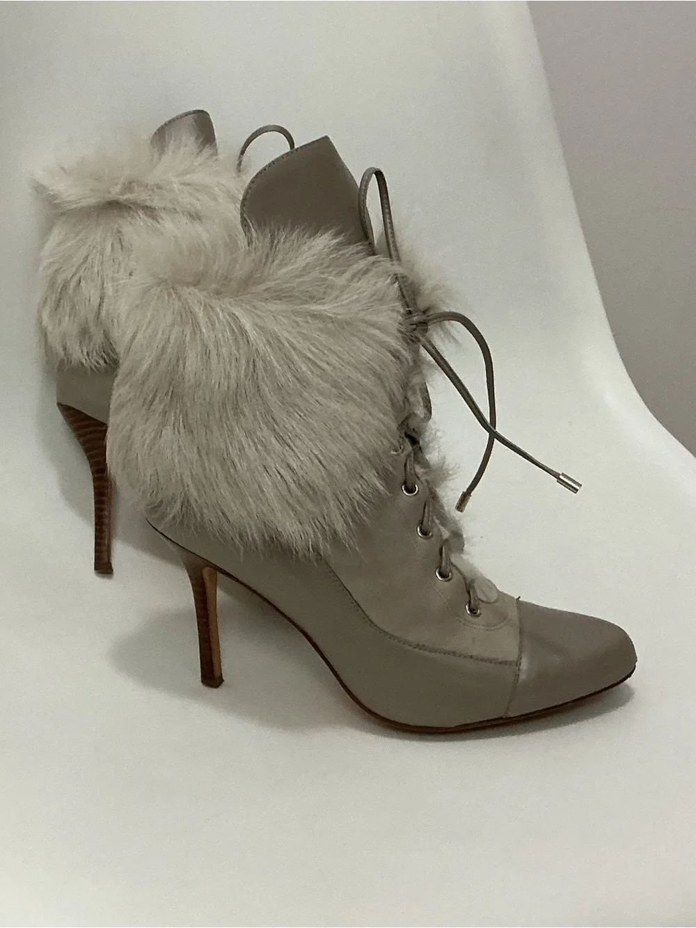 Ann Taylor Daniela Fur Lace-Up Booti size 7